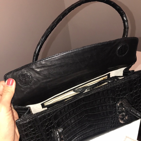 Nancy Gonzalez Black Crocodile Handbag 👜 - Picture 4 of 8